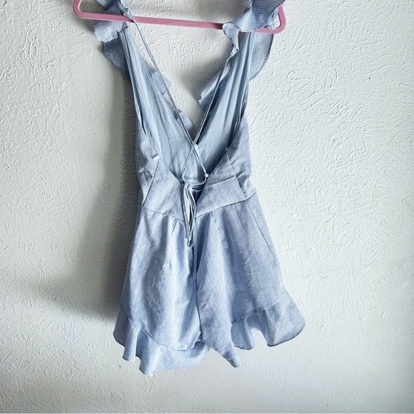 Hello Molly Blue Ruffle Backless Romper Size Medium - Picture 3 of 5